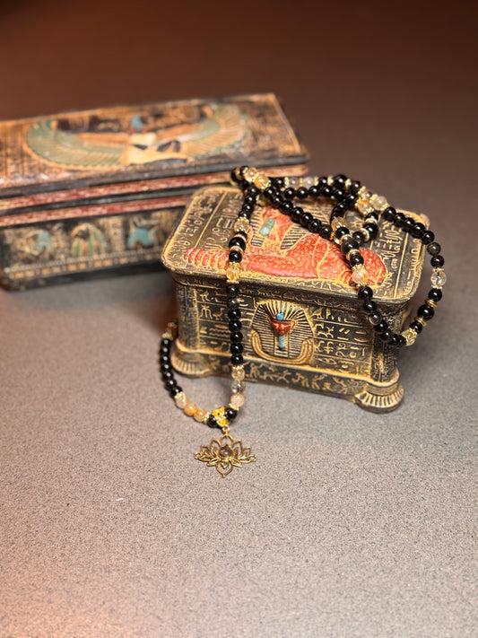 Gold-Obsidian & Gold-Rutil Quarz Kette mit Lotusblume – Schutz, Klarheit & spirituelle Kraft (mit Energiearbeit und Talisman)